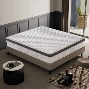 Materasso matrimoniale memory foam Stratus a Salerno: benessere all'Aloe Vera