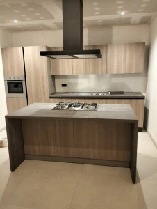 Cucine su misura a Salerno: progettazione e soluzioni al millimetro